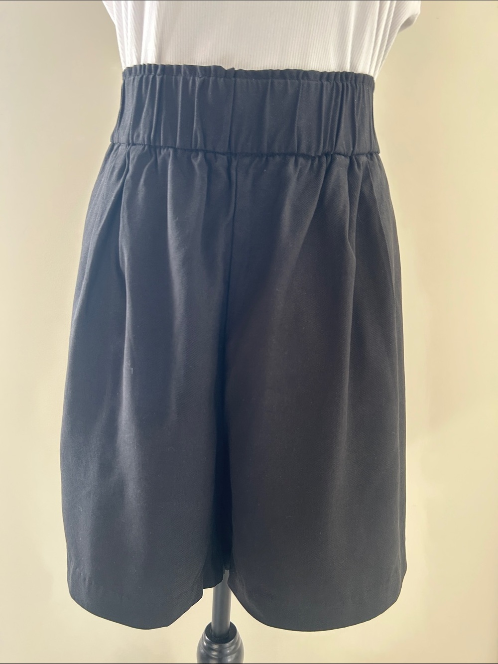 H&M High-Waist Black Women’s Shorts